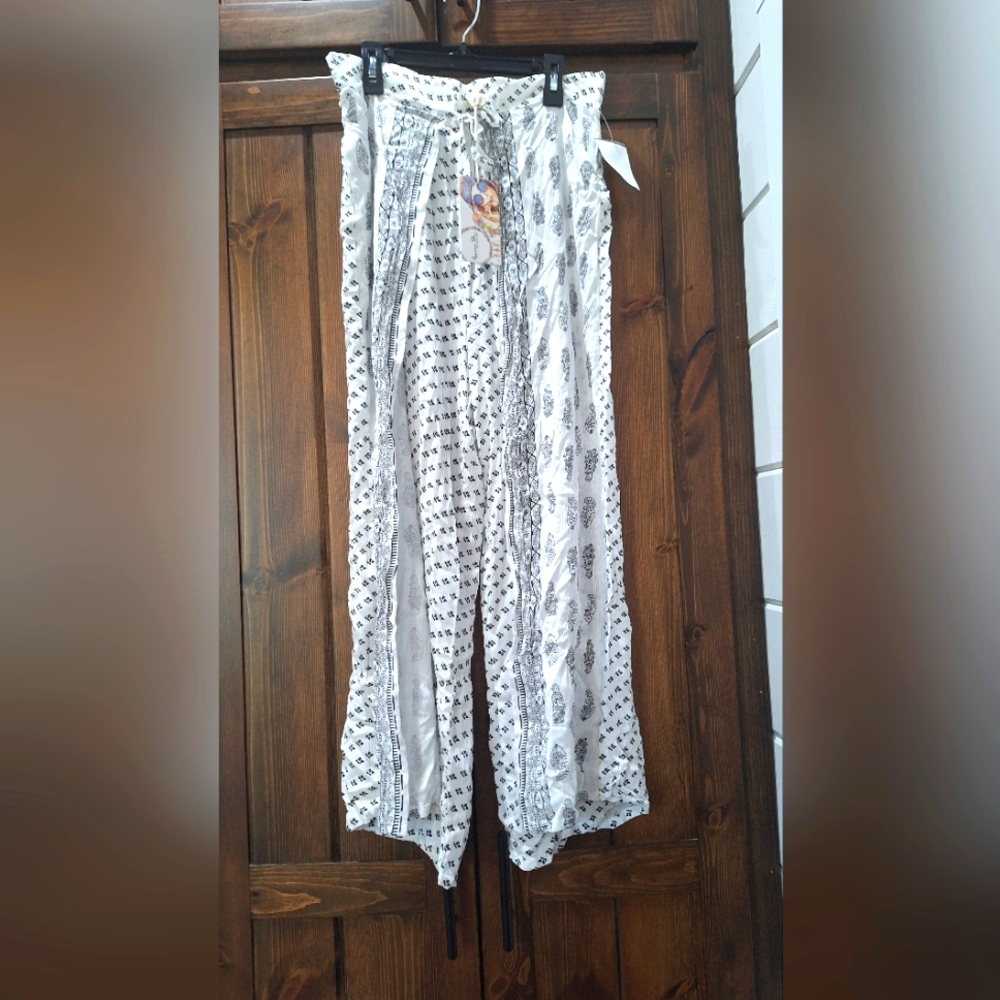 Women's Wide Leg Printed Pants